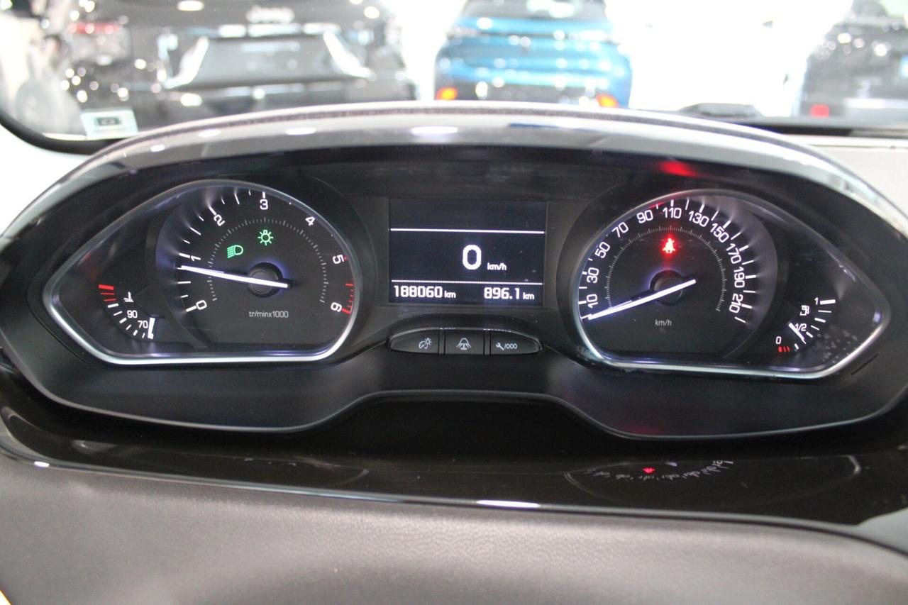 PEUGEOT 208 1.6 HDi Allure - 2015