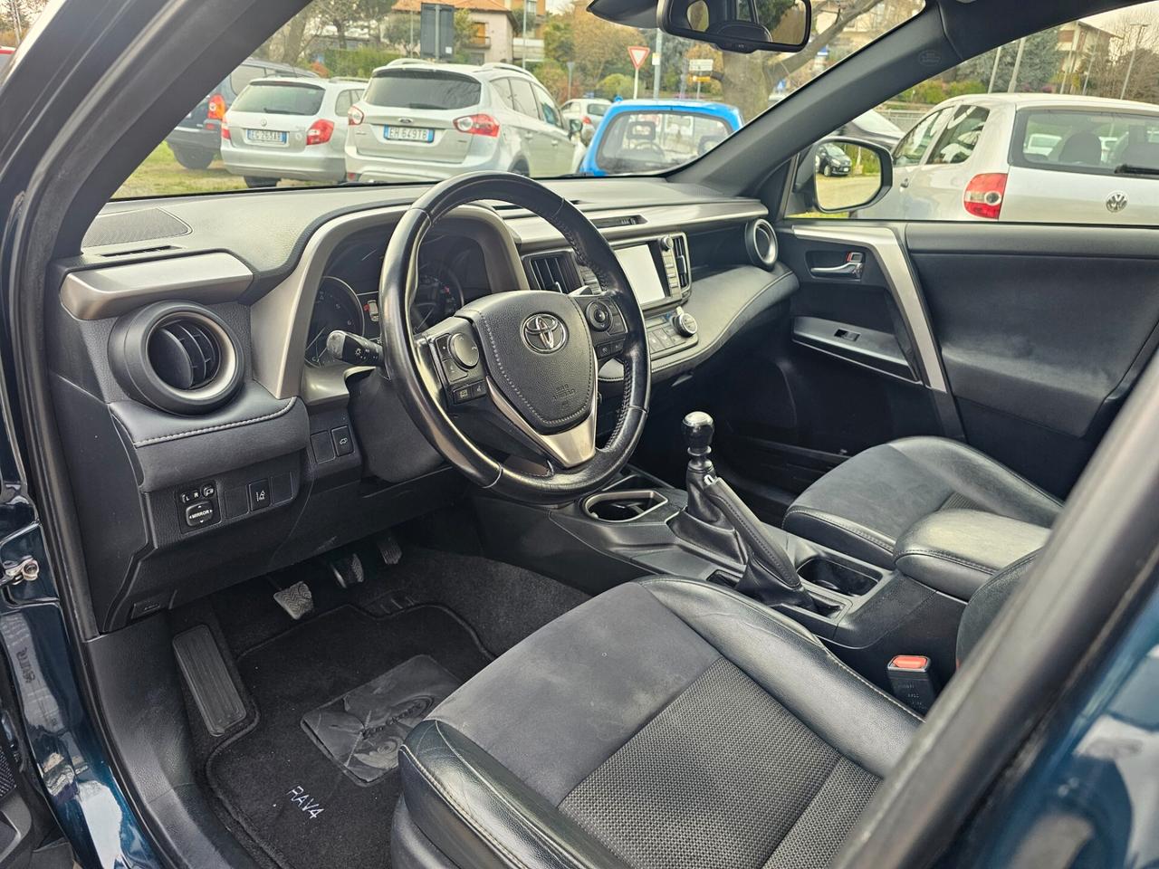 Toyota RAV 4 RAV4 2.0 D-4D 2WD Business