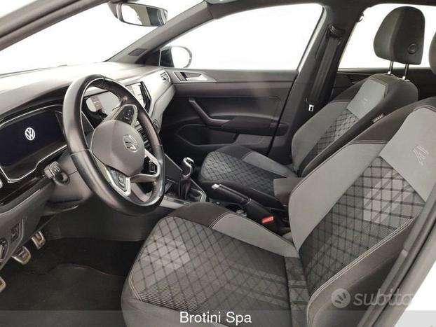 Volkswagen Taigo 1.0 TSI 110 CV R-Line