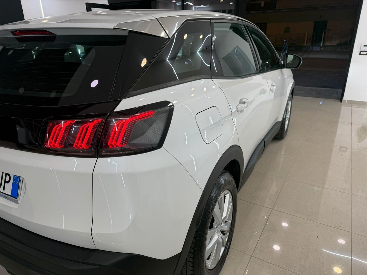 Peugeot 3008 BlueHDi 130 S&S EAT8 Allure