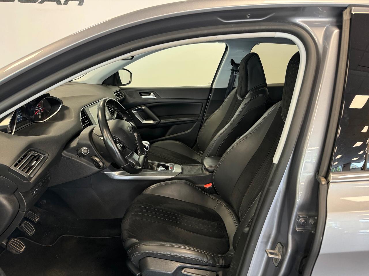 Peugeot 308 BlueHDi 120 S&S Allure UNIPROP 68.000 KM