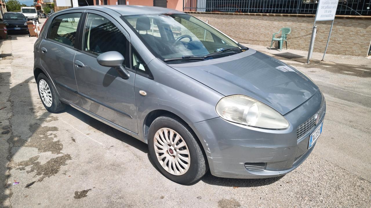 Fiat Grande Punto 1.3 MJT 90 CV 5 porte Dynamic