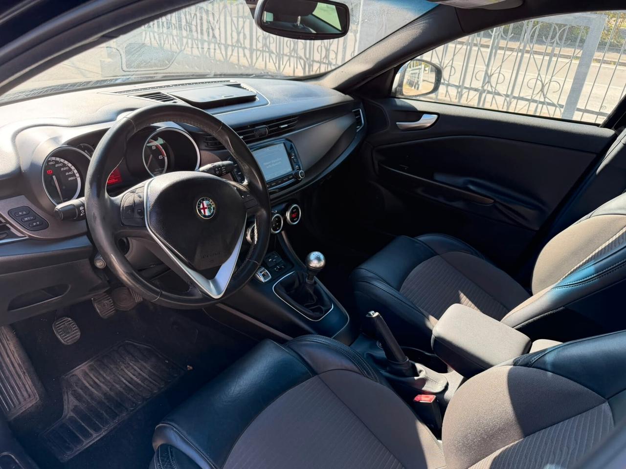 Alfa Romeo Giulietta 1.6 JTDm-2 105 CV Exclusive