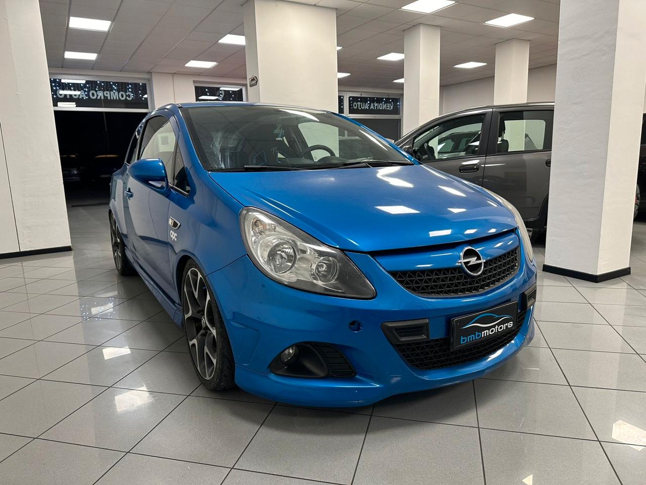 Opel Corsa 1.6 T 192CV 3 porte OPC
