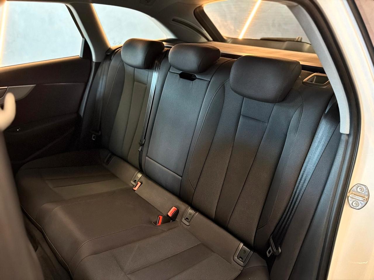 Audi A4 Avant 35 TDI/163 CV S tronic Business