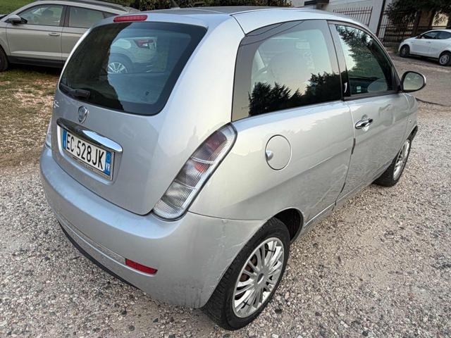 LANCIA Ypsilon 1.2 Versus senza nessun lavoro da fare