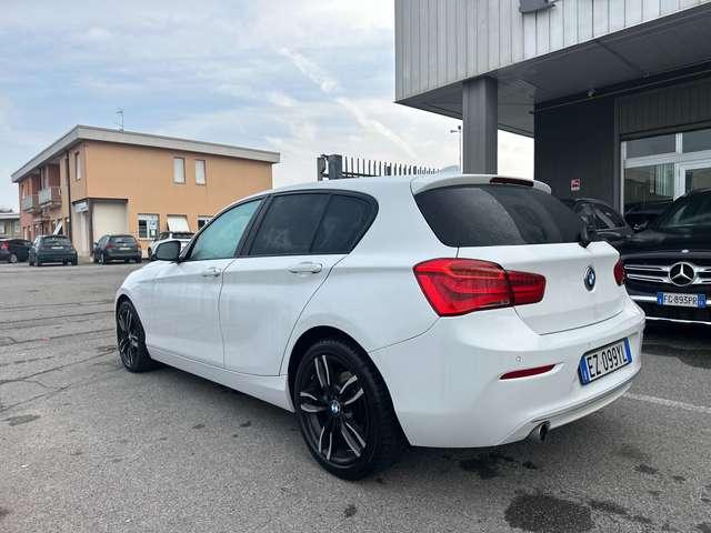 BMW 116 116d 5p / URBAN / EURO 6 / FAR LED