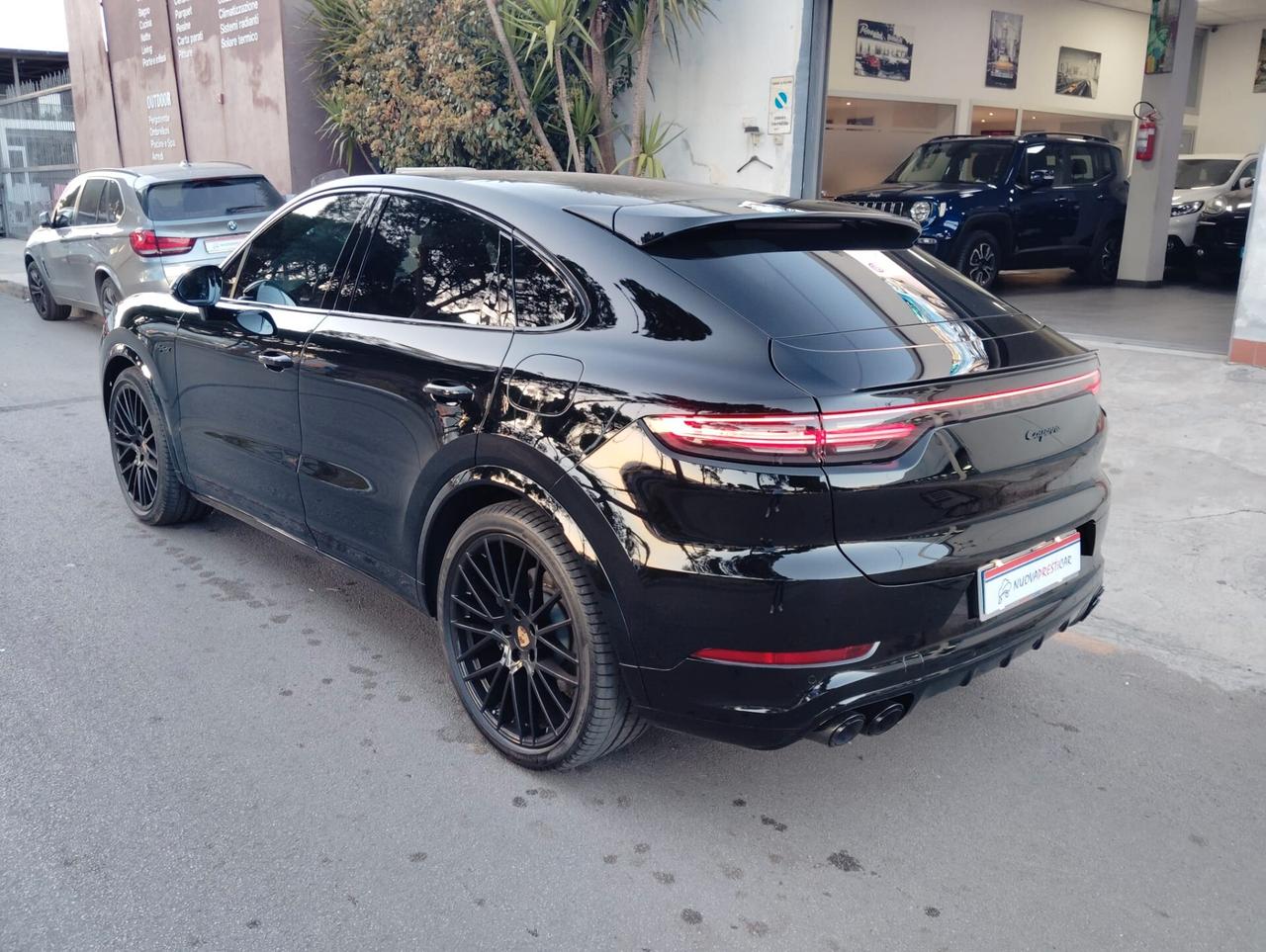 Porsche Cayenne 3.0 V6 E-Hybrid Platinum Edition