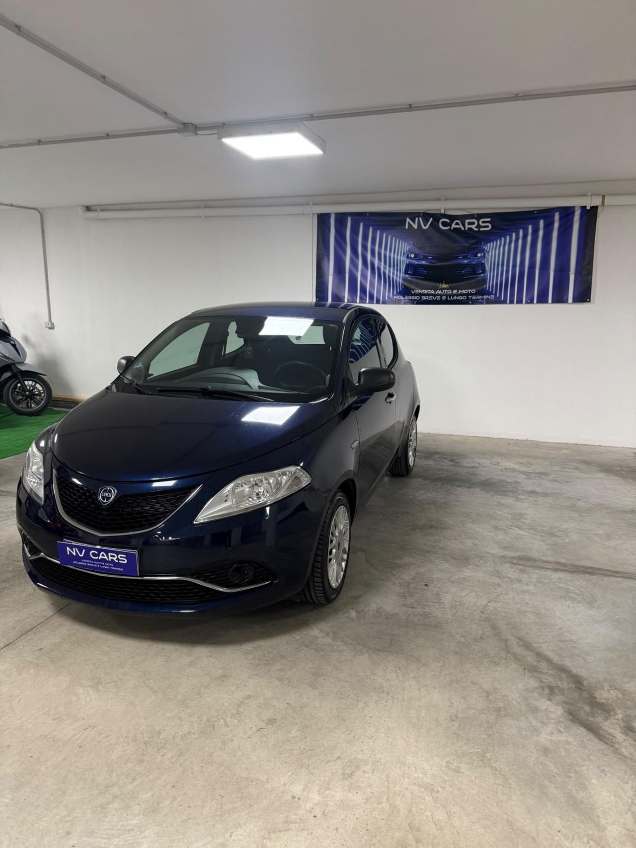 Lancia Ypsilon 1.2 69 CV 5 porte GPL Ecochic Platinum