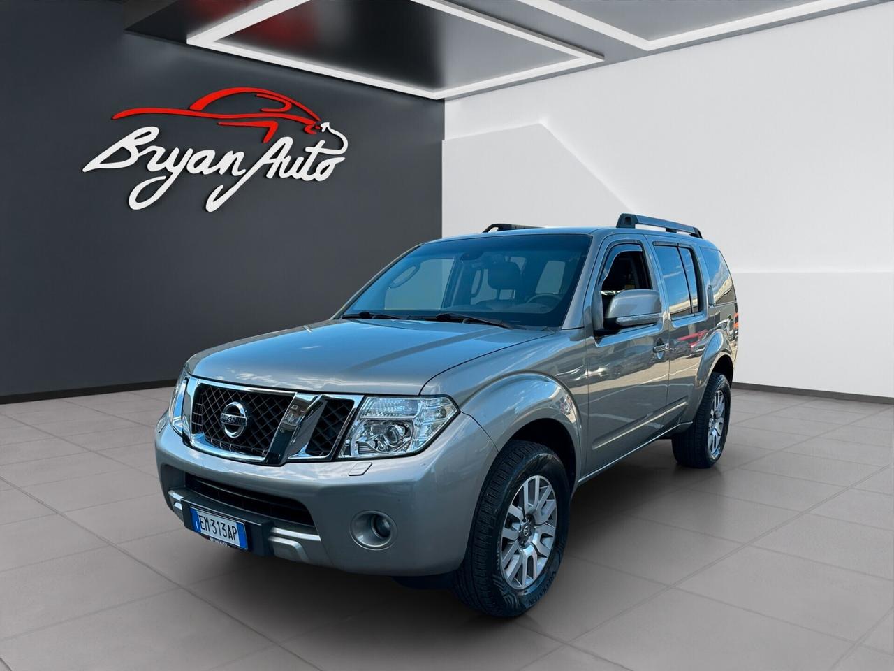 Nissan Pathfinder 2.5 dCi LE AUTO 7 POSTI