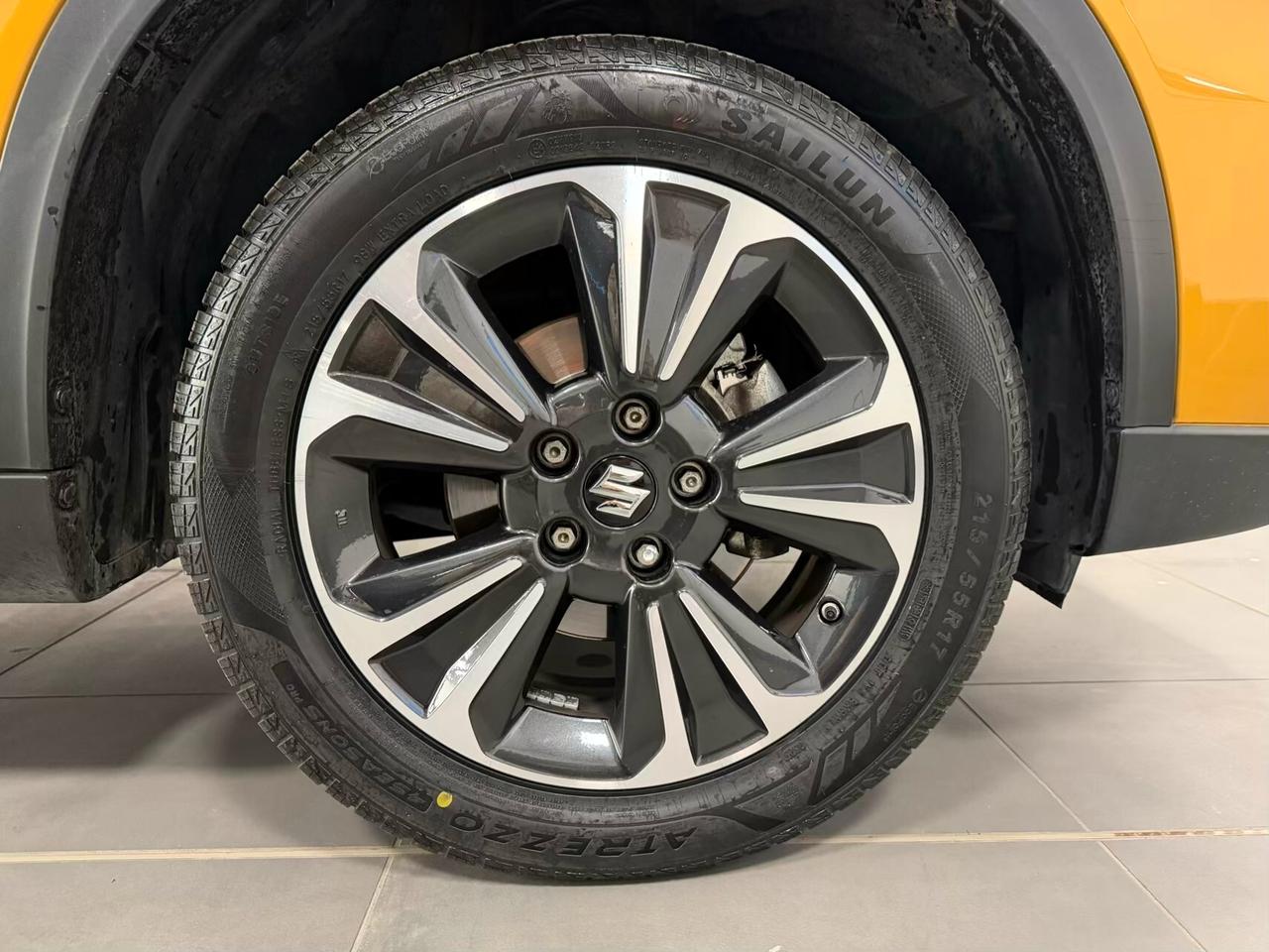 Suzuki Vitara 1.4 Hybrid Top