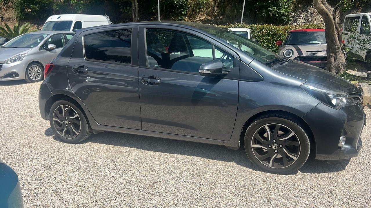 Toyota Yaris Hybrid