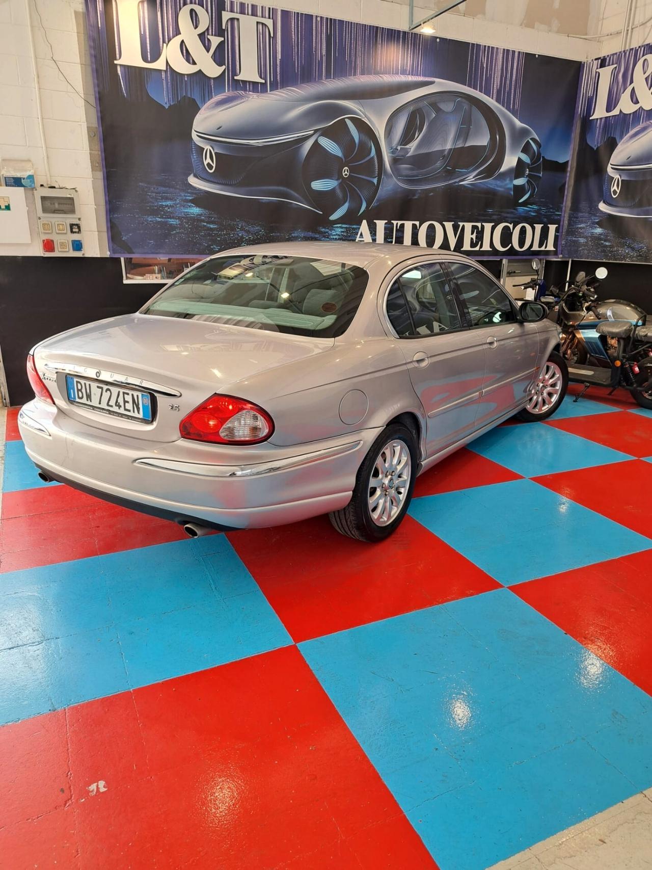 Jaguar X-Type 2.5 V6 24V cat Executive EURO 4