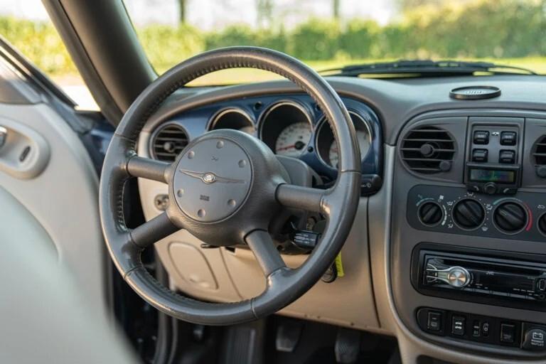 CHRYSLER PT CRUISER LIMITED 2.4 L CABRIOLET - CHR00001