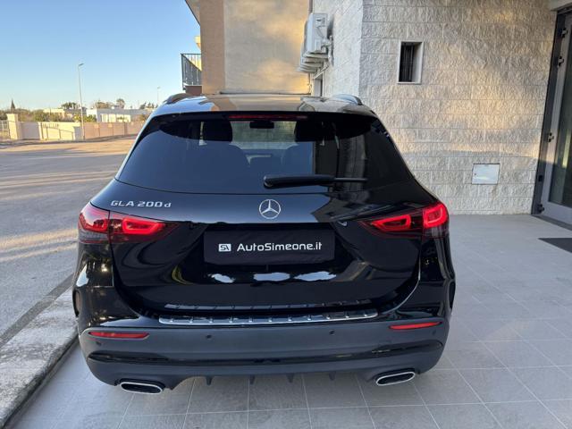 MERCEDES-BENZ GLA 200 d Automatic Premium Amg Pack Night