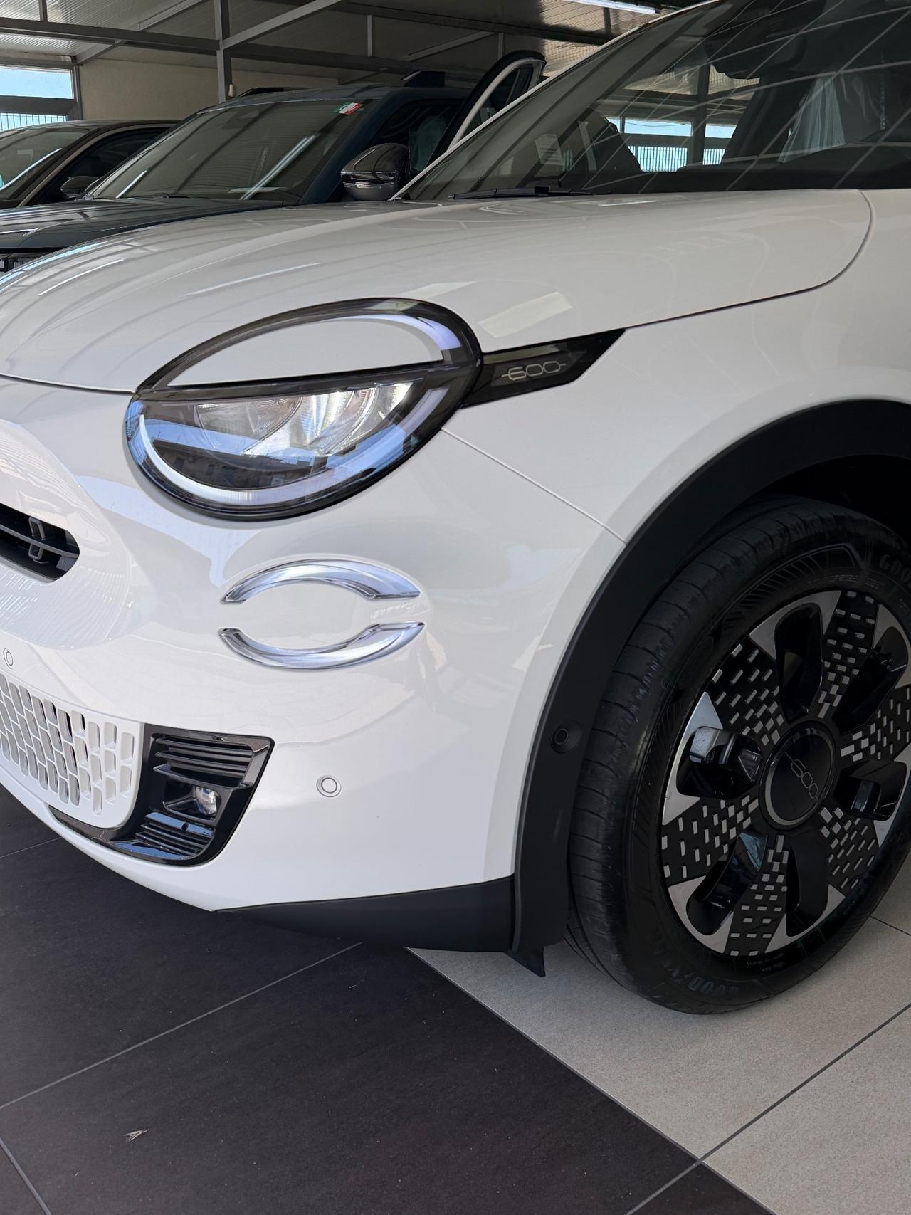 Fiat 600 Hybrid 110 CV DCT MHEV La Prima KM0 2026