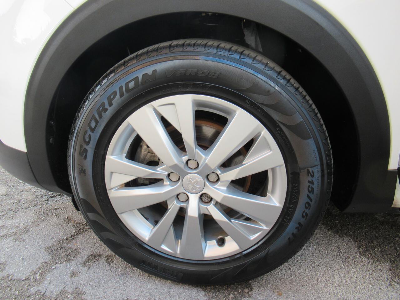 Peugeot 3008 BlueHDi 130 S&S Business