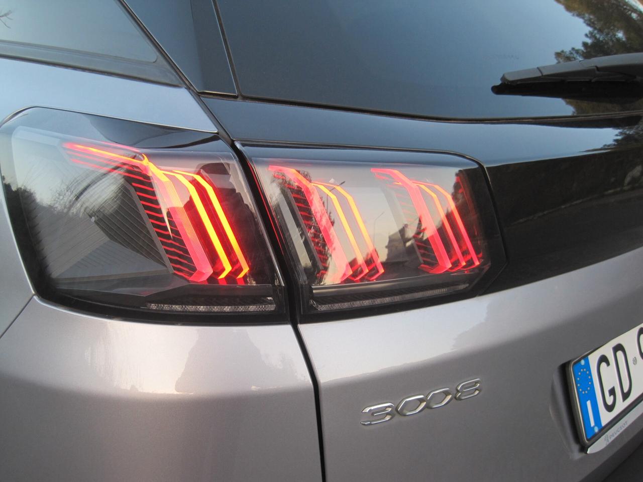 Peugeot 3008 BlueHDi 130 S&S EAT8 Allure Pack