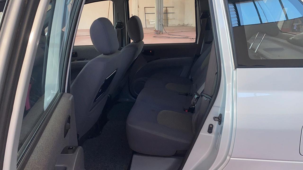 Hyundai Matrix 1.6 Active