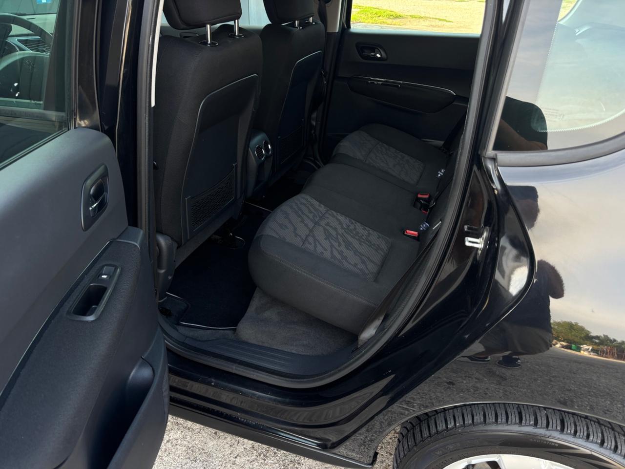 Peugeot 3008 1.6 HDi. Garanzia 12mesi. Neopatentati
