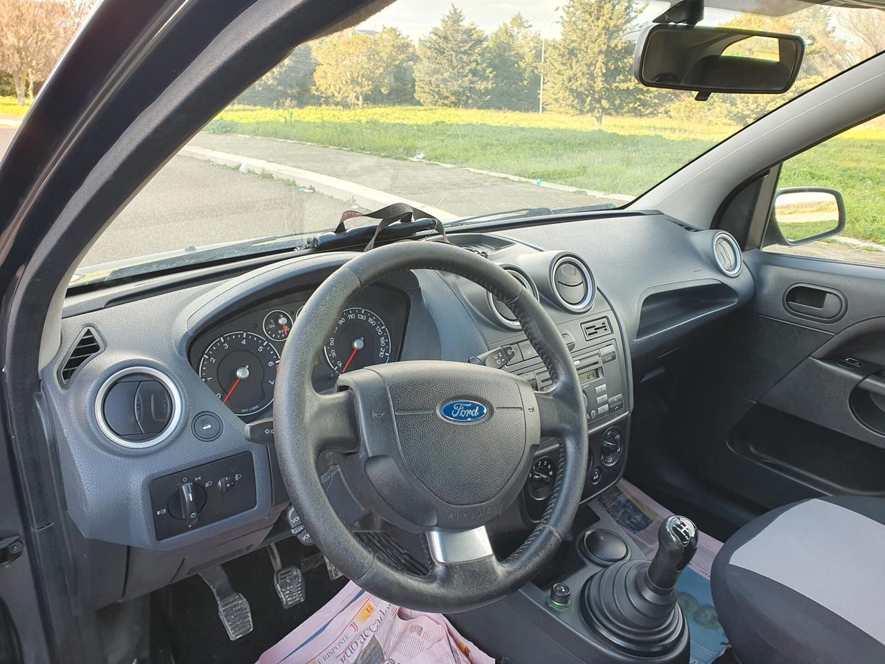 Ford Fiesta 1.2 benzina anno 08 69cv