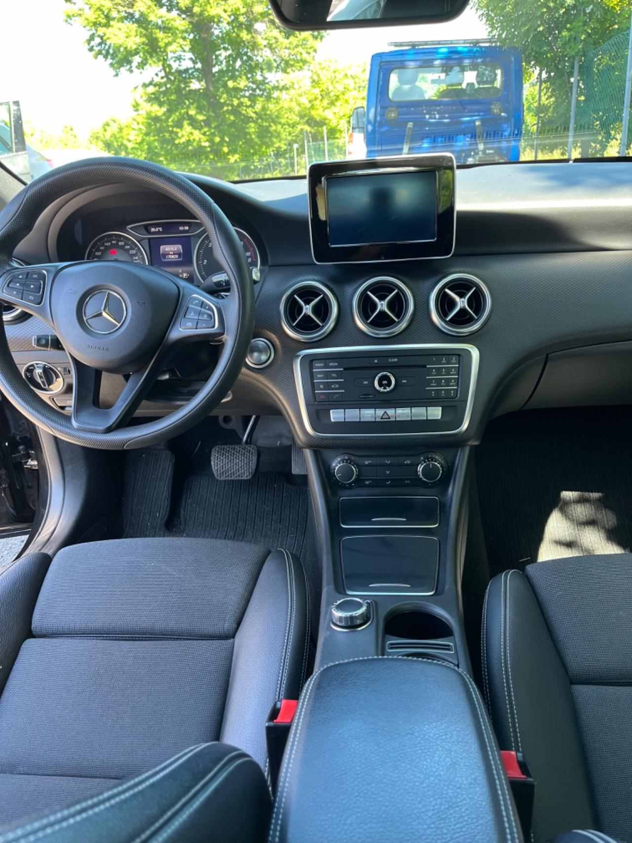 Mercedes-benz A 160 A 160 d Automatic Sport