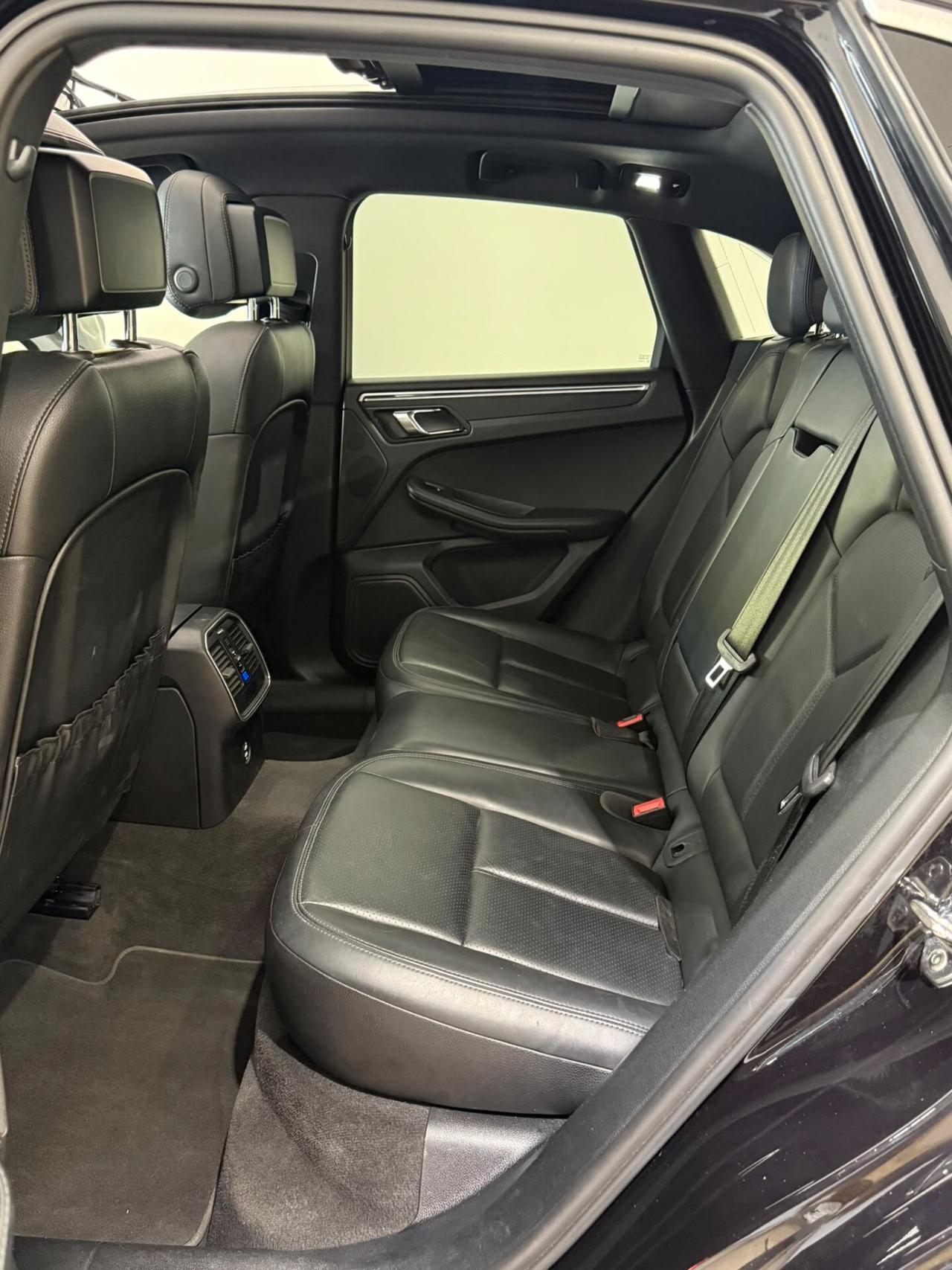 Porsche Macan 2.0 245CV PDK ANNO 2021