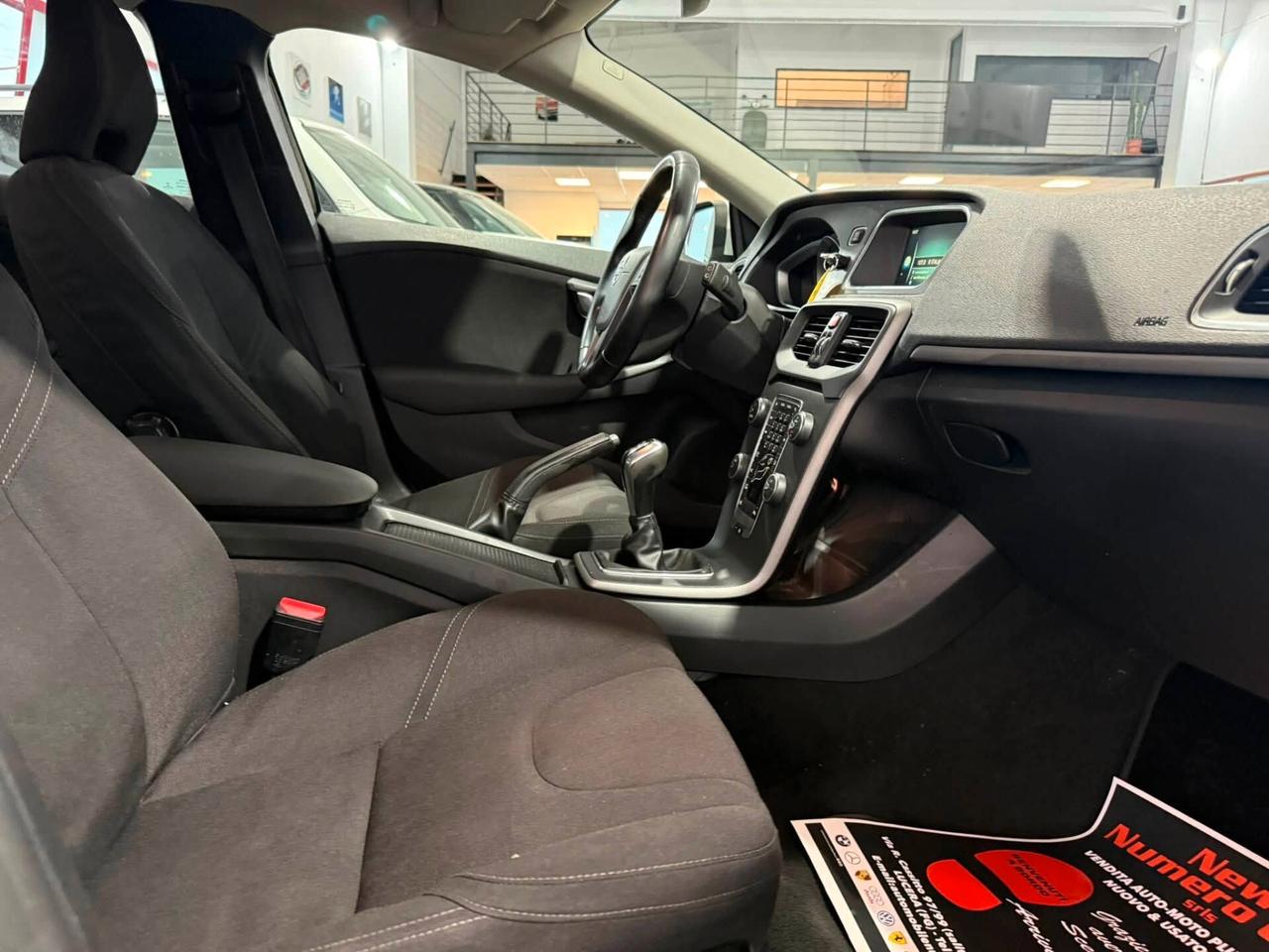 Volvo V40 D2 1.6 115cv SUMMUM 2015