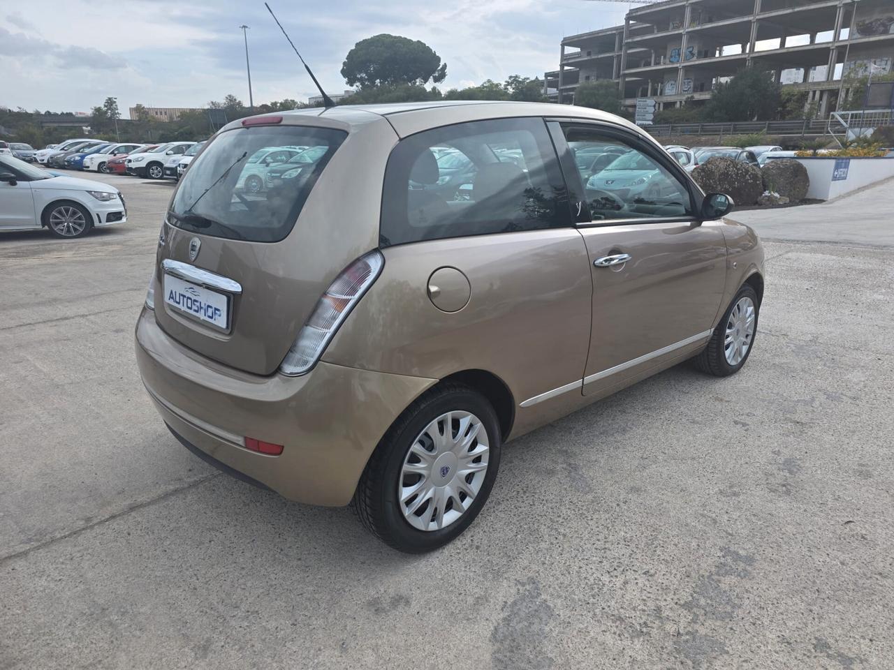 Lancia Ypsilon 1.2 Oro