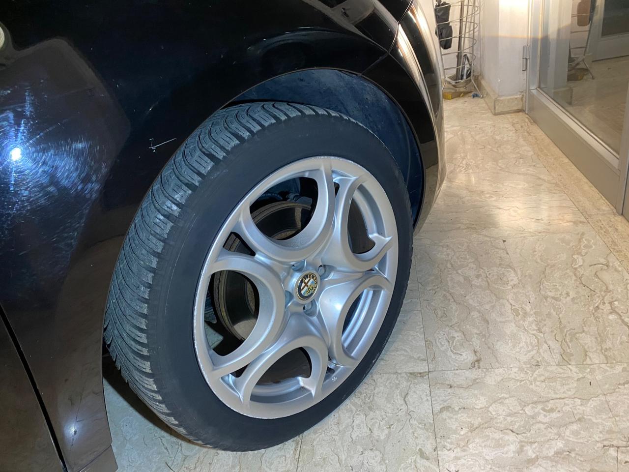 Alfa Romeo MiTo 1.4 T 120 CV GPL Distinctive Premium Pack