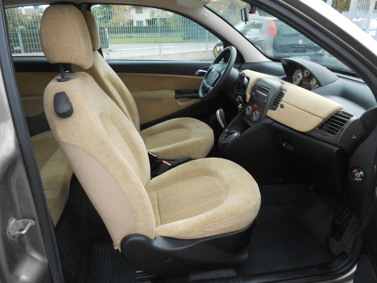 Lancia Ypsilon 1.3 Multijet 16V Oro AUTOMATICA