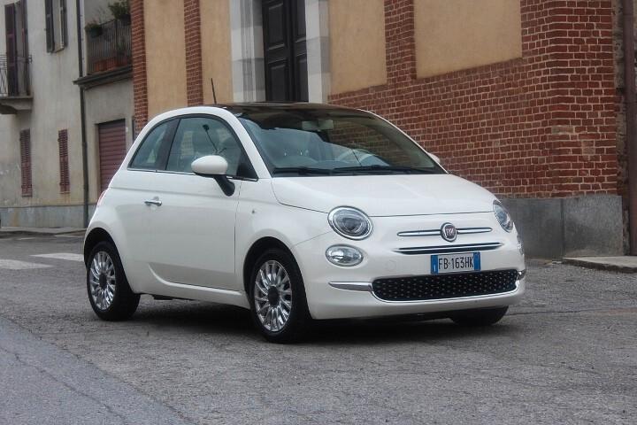 Fiat 500 1.2 Lounge 34000 KM PARI NUOVO 8 GOMME INVERNALI \ESTIVE TETTO PANOR. CLIMA RADIO CERCHI LEGA