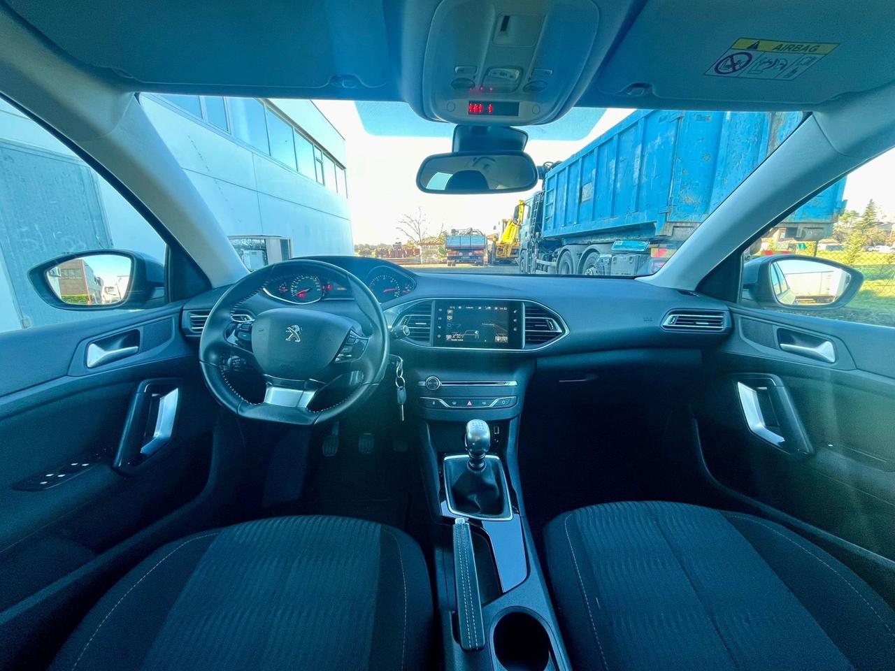 Peugeot 308 BlueHDi 150cv 2015 139.000km euro6 per neopatentati