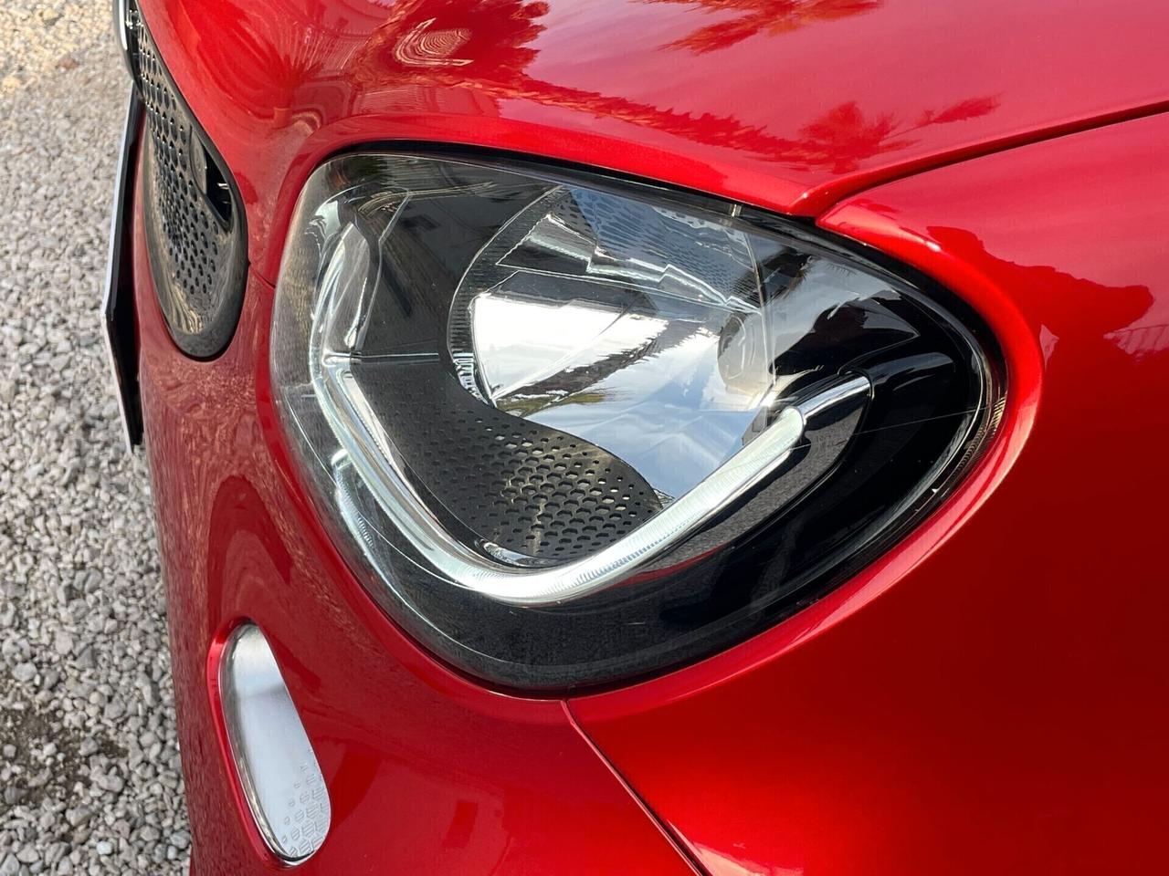 Smart ForFour 70 1.0 twinamic Passion LED NAVI