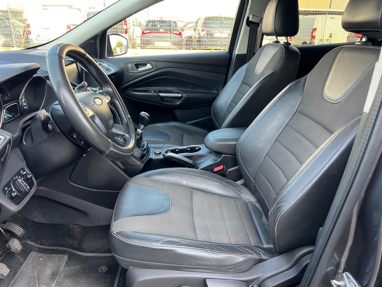 Ford Kuga 1.5 EcoBoost 120 CV S&S 2WD Titanium