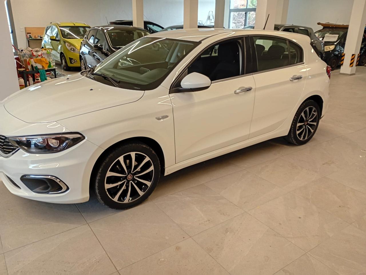 Fiat Tipo 1.6 Mjt S&S SW Lounge