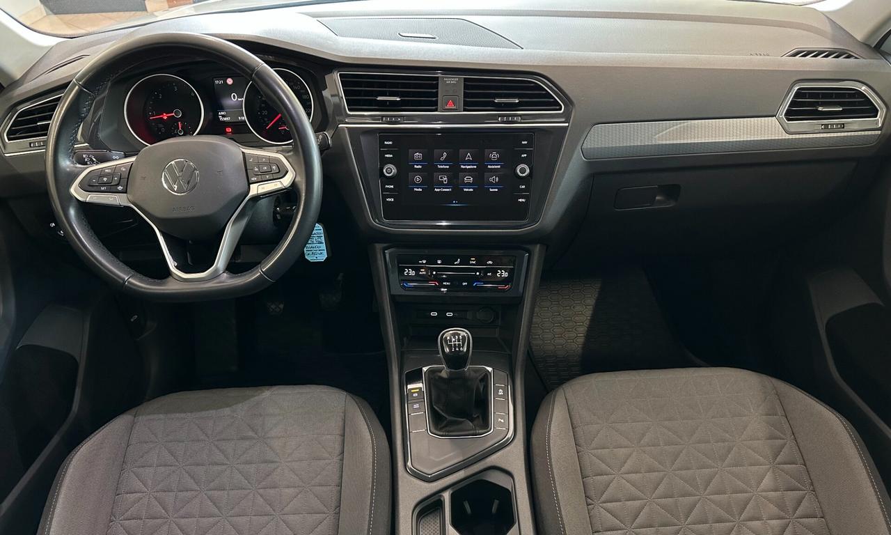 VOLKSWAGEN TIGUAN LIFE 2.0 TDI *NEOPATENTATI*CARPLAY*RADAR*
