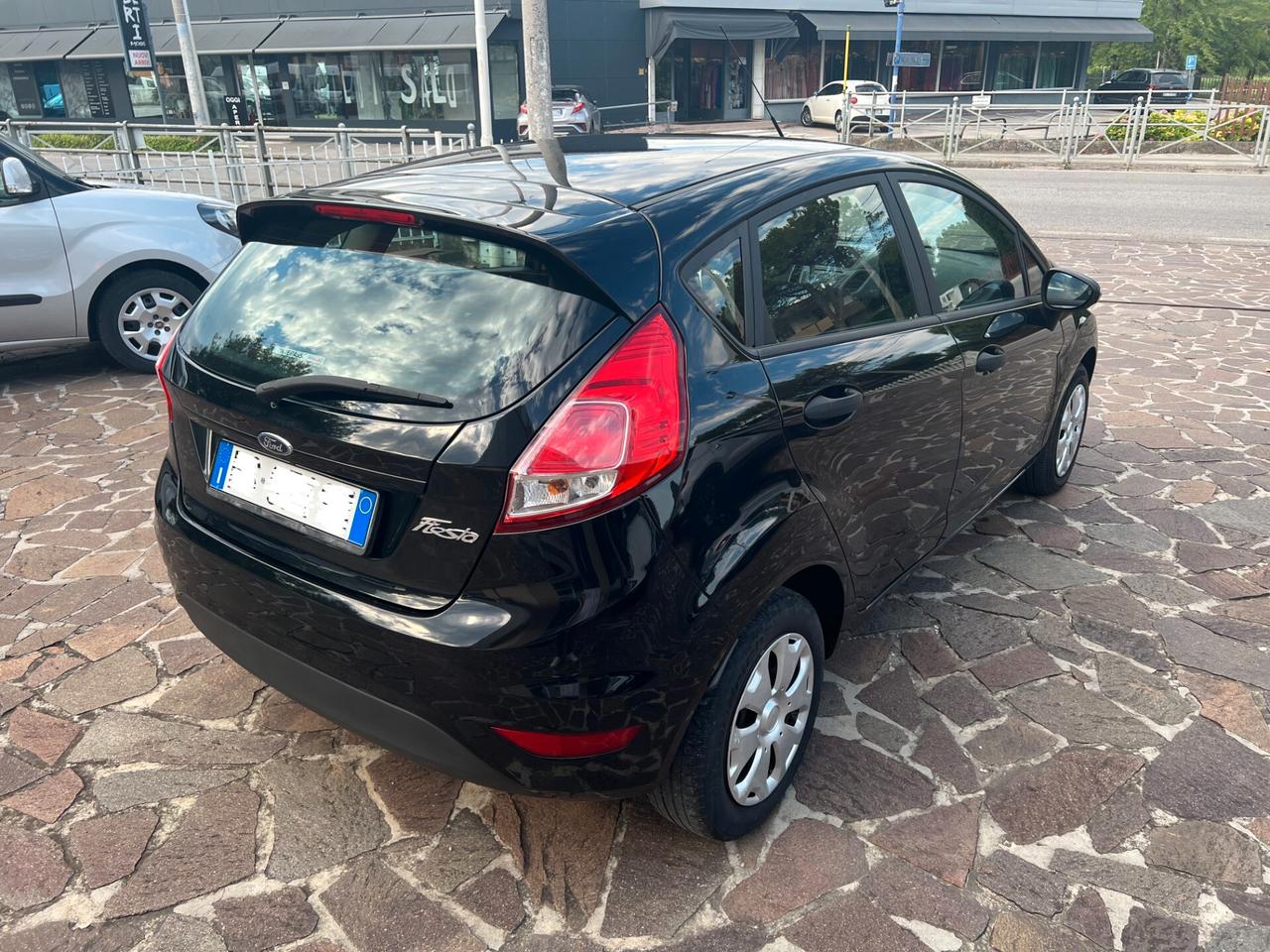 Ford Fiesta 1.2 60CV 5 porte Business