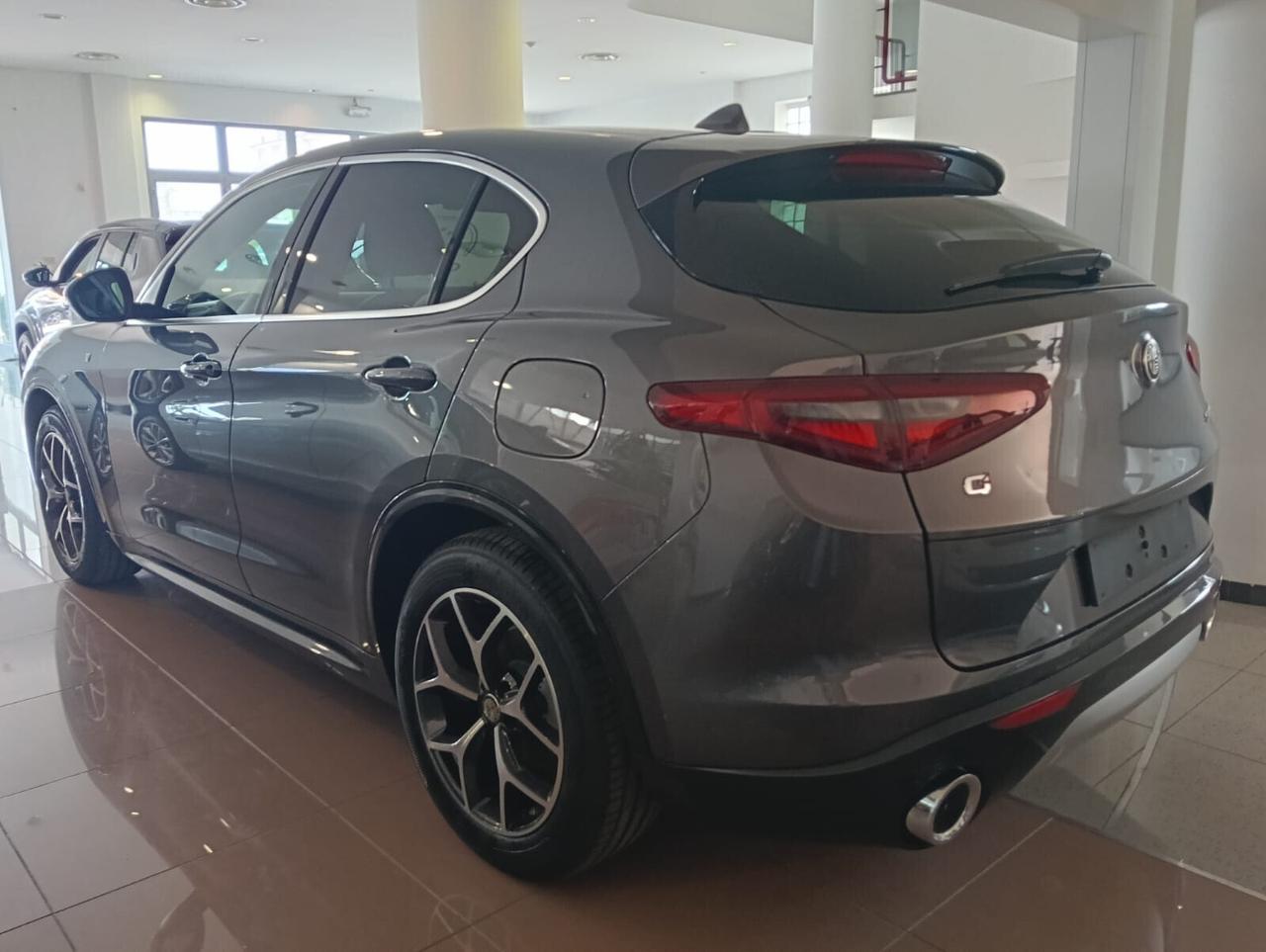 ALFA ROMEO STELVIO 2022 2.2 AT8 210 Q4