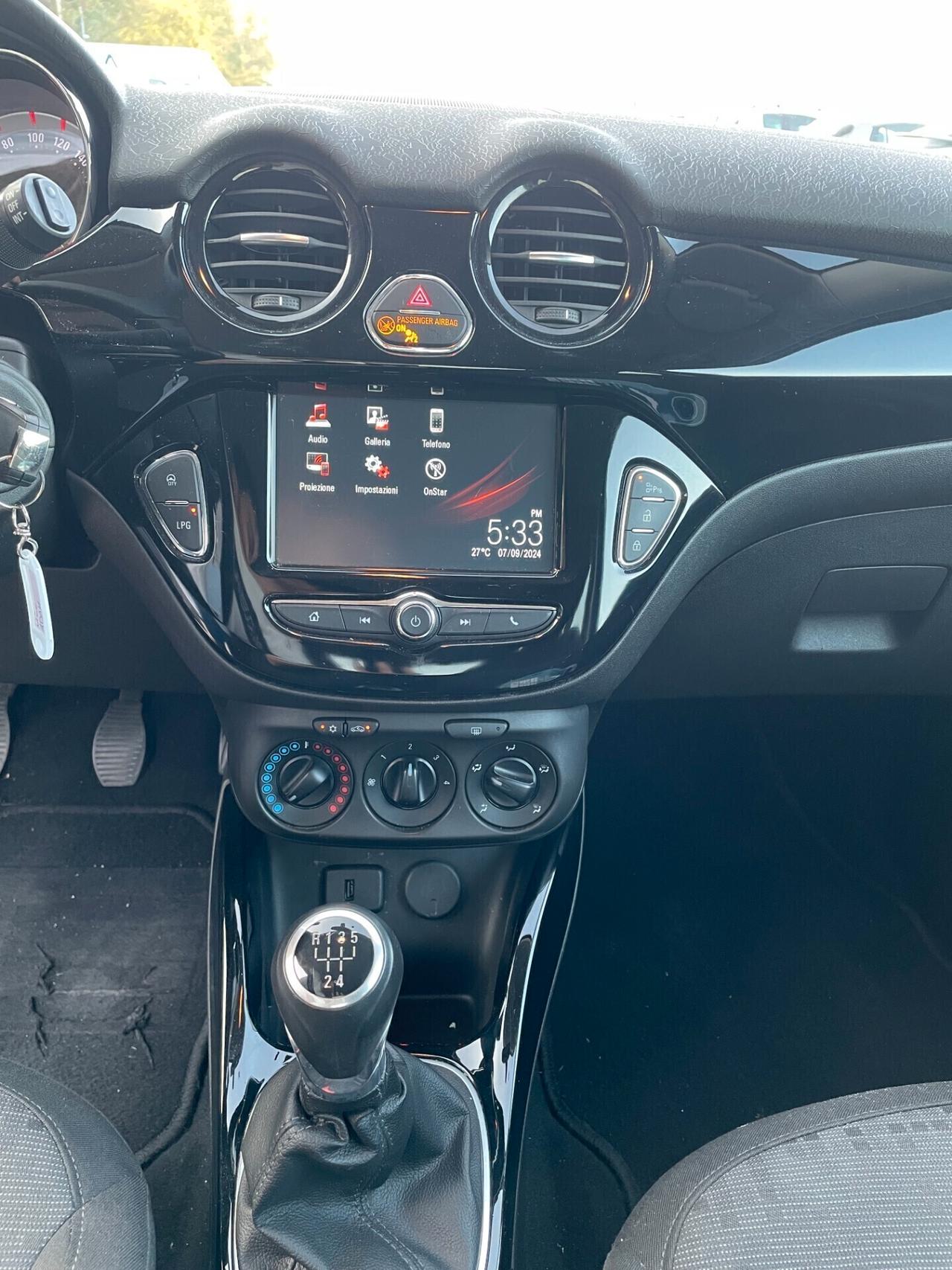 Opel Adam 1.4 87 CV GPL Tech Jam
