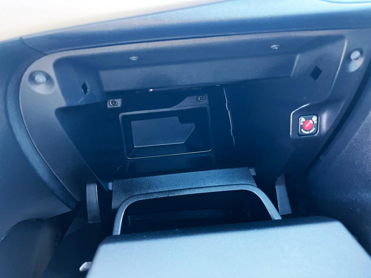 Opel Corsa 1.2 Edition ok neopatentati