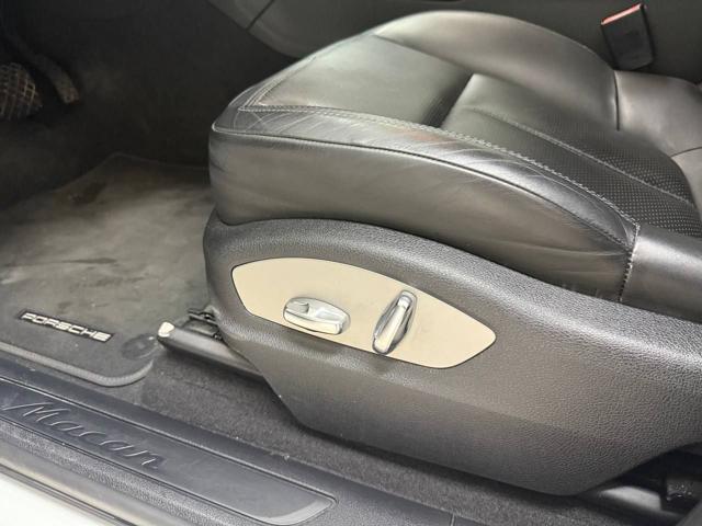 PORSCHE Macan 2.0