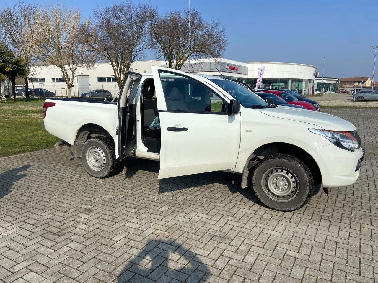 Mitsubishi L200 2.4 DI-D/154CV Club Cab Invite