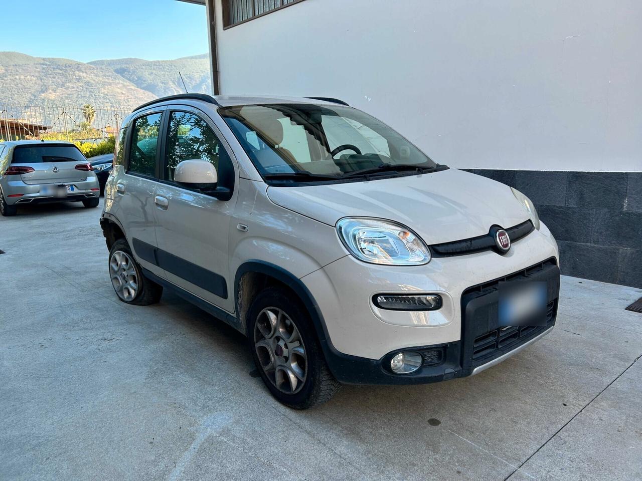 Fiat Panda 0.9 T.Air Metano - 2014 Incidentata