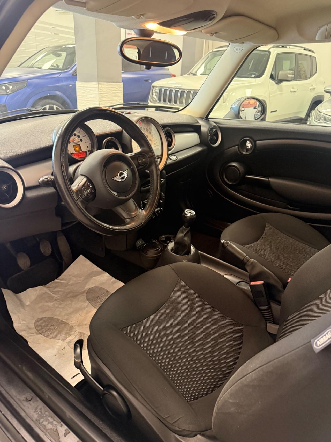 Mini 1.6 16V Cooper D