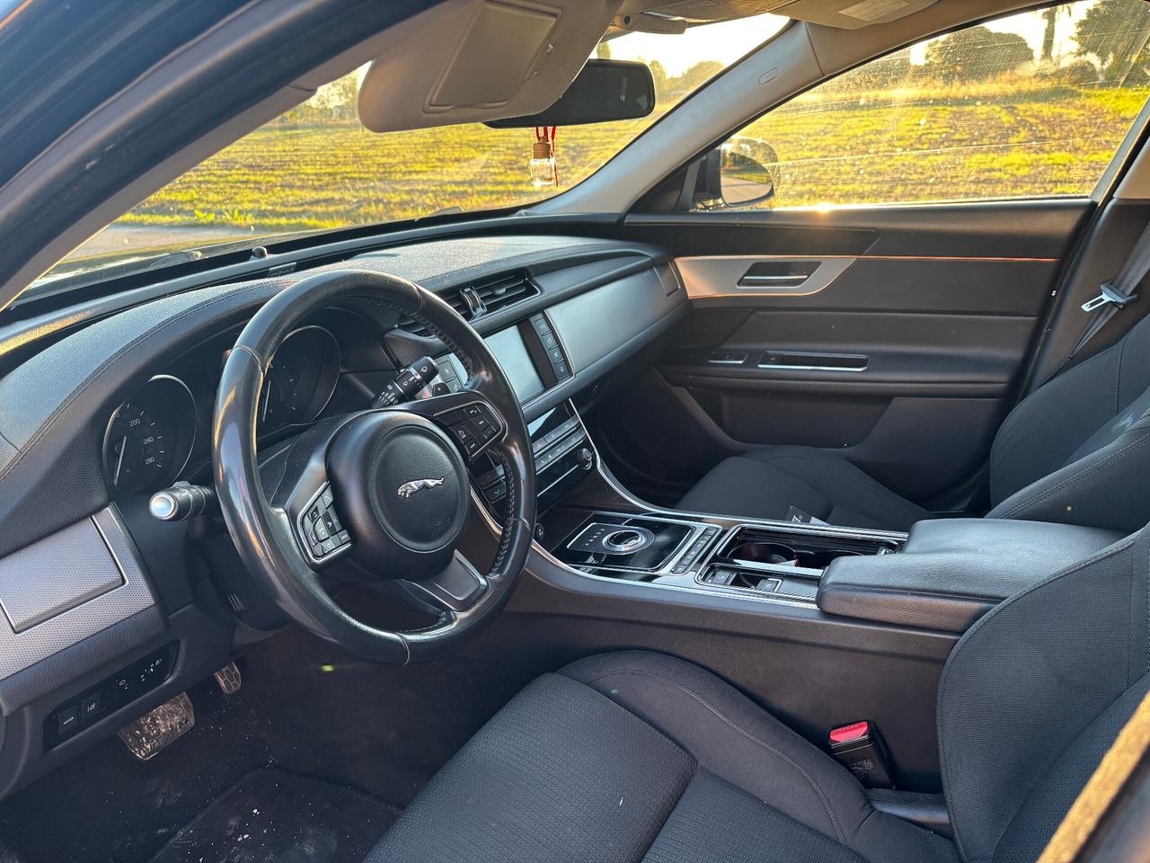 Jaguar XF 2.0 D E-Performance aut. Prestige