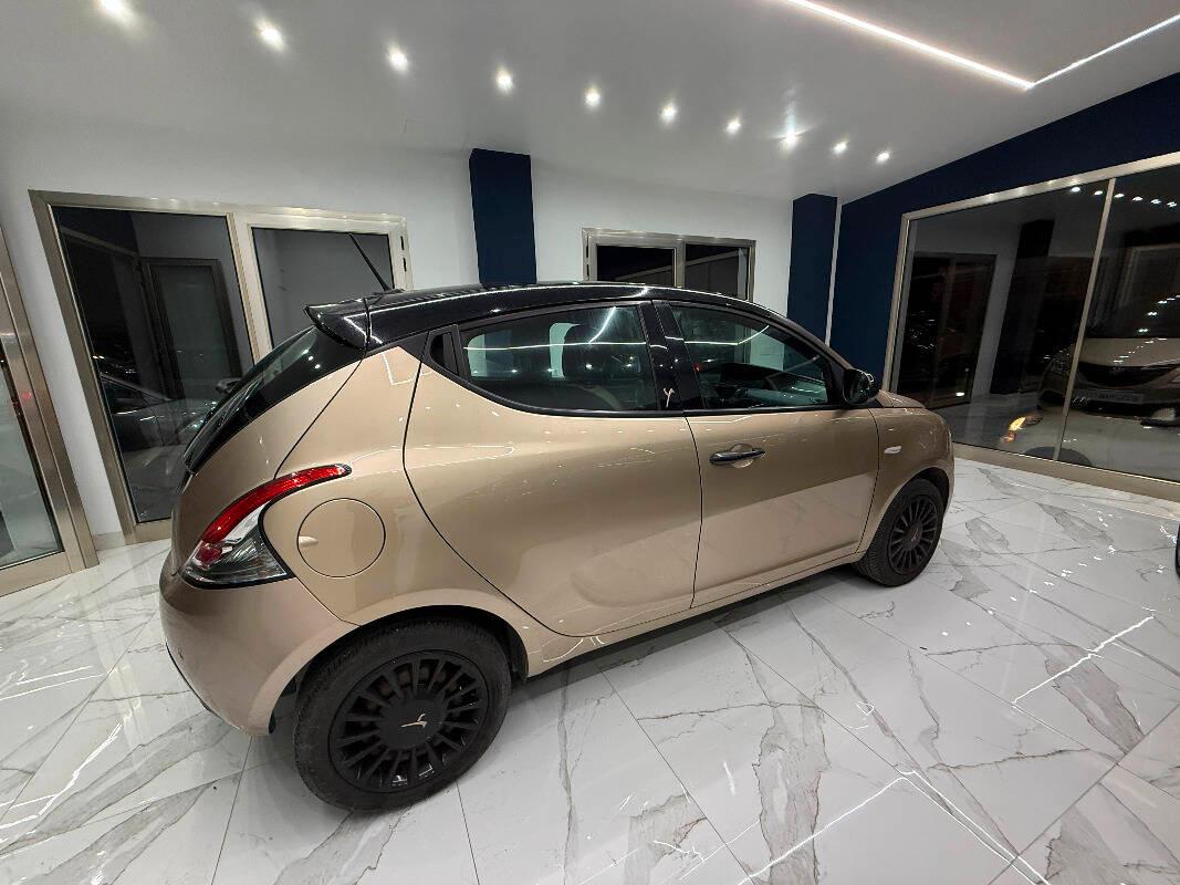 Lancia Ypsilon Lancia Ypsilon 1.2 Monogram s&s 69cv FiNANZIABILE