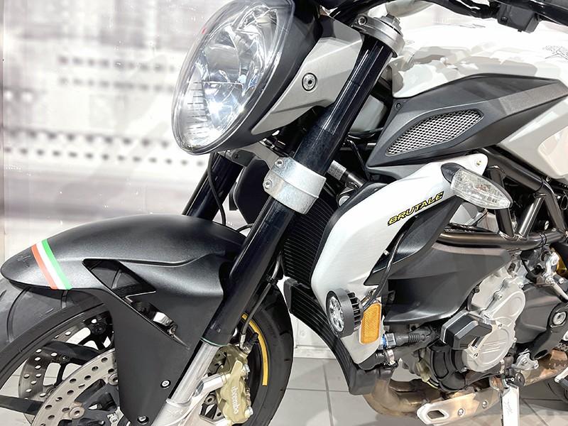 MV Agusta Brutale 800