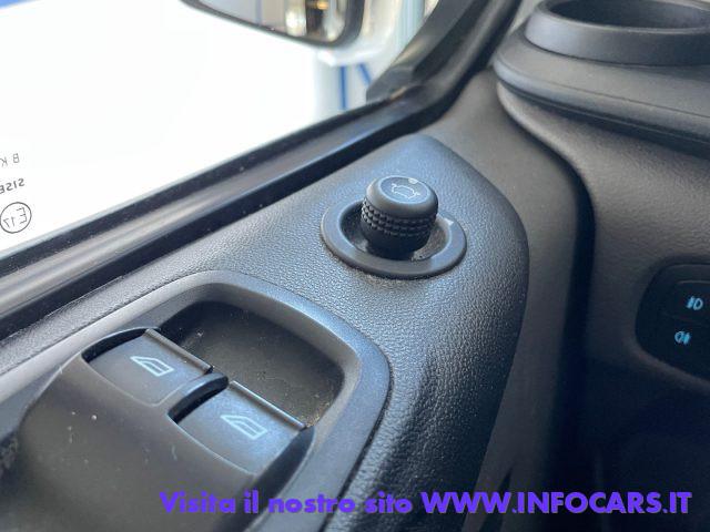 FORD Transit Custom 320 2.0 EcoBlue 130 CV Furgone Trend