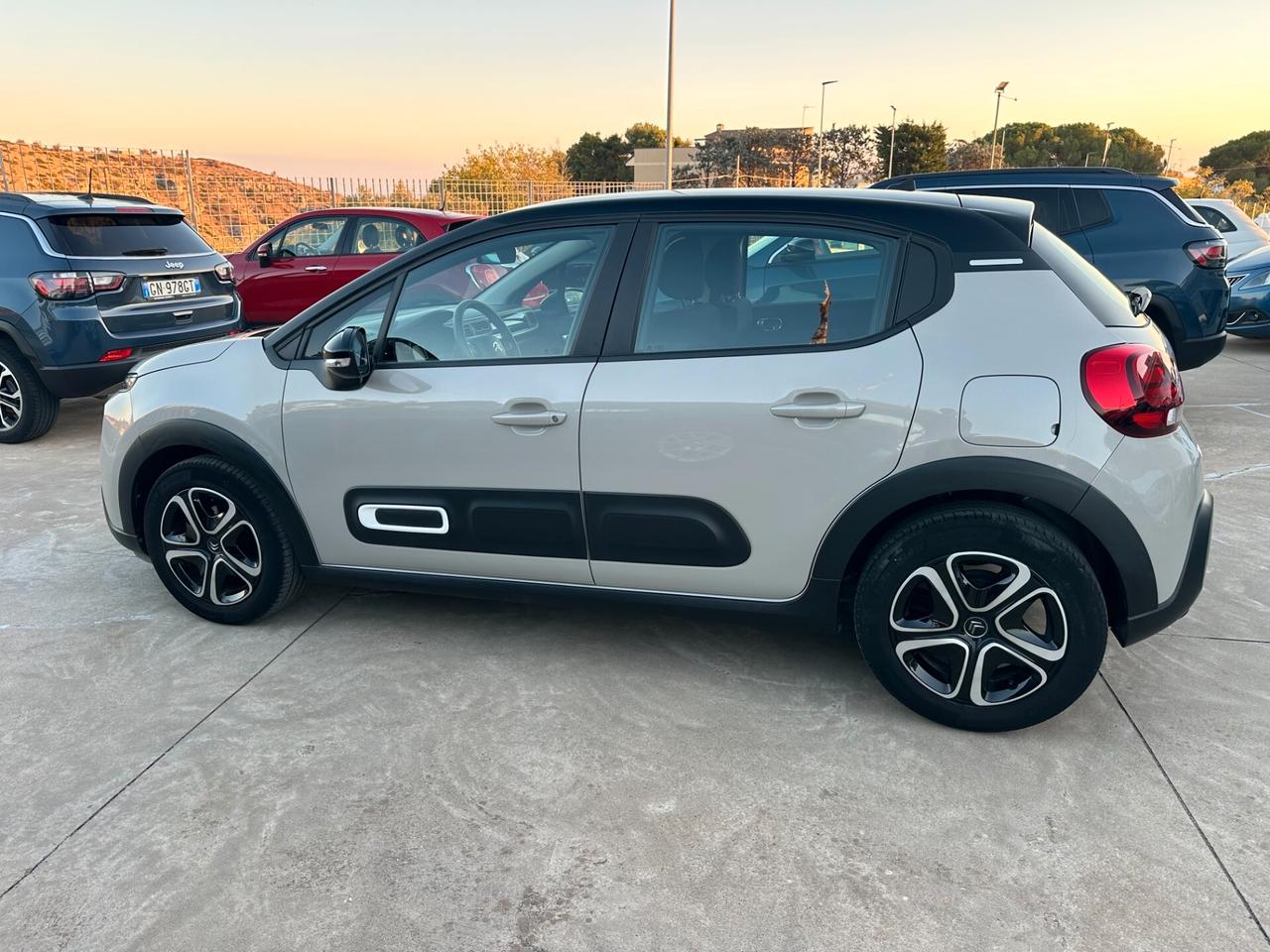 Citroen C3 1.2 83 S&S Plus "Km 17.000"